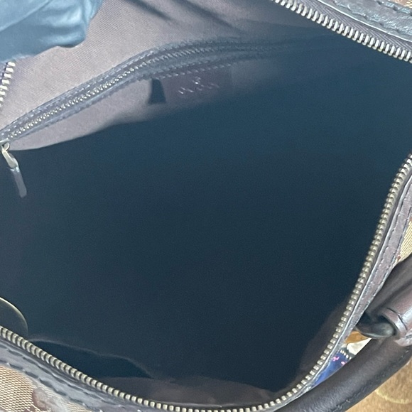 GUCCI VINTAGE Babouska limited edition Gucci Bag is made from signatureGG - Picture 9 of 11